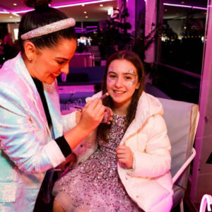 Glam Bar - 1 hr for 15 kids